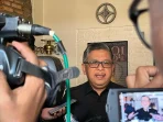 Sekretaris Jenderal PDIP Hasto Kristiyanto saat memberikan keterangan kepada awak media di kawasan Cikini, Jakarta, Selasa (2/4/2024). ANTARA/Narda Margaretha Sinambela.