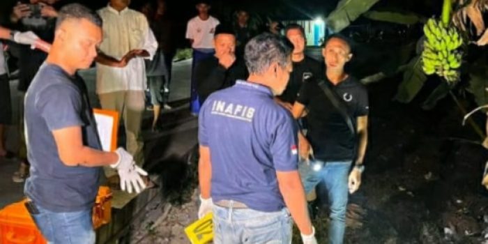 Photo Petugas Kepolisian di Lokasi penemuan potongan tubuh yang diduga merupakan kaki bayi oleh Warga Desa Batutumpang, Kecamatan Tegalwaru, Kabupaten Purwakarta, Jawa Barat, Rabu 29/7/2026 petang.