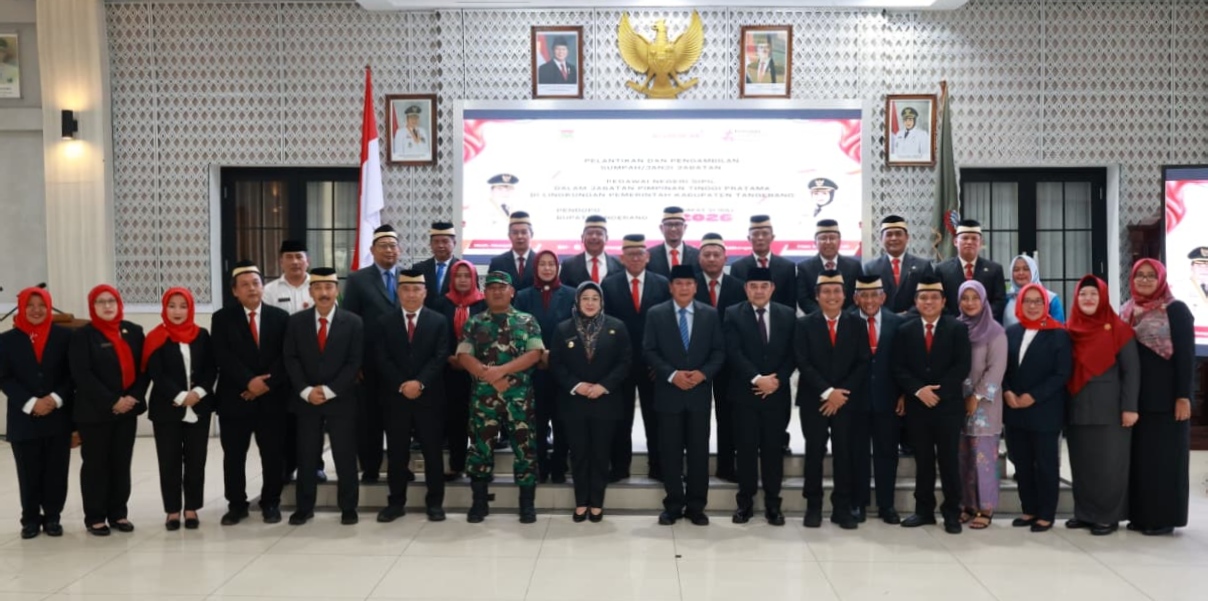 Photo Enam Pejabat Eselon 2 yang dilantik bersama Forkompinda Kabupaten Tangerang bertempat Aula Pendopo Bupati Tangerang, Jumat (31/7/26)