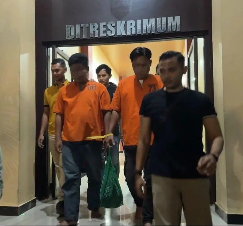 Photo Dua Tersangka saat aksi unjuk rasa Perusahaan PEMI AW, ditangkap Subdit III Jatanras Polda Banten, Rabu diihari (6/8/2026) Pukul 00.00 WIB.